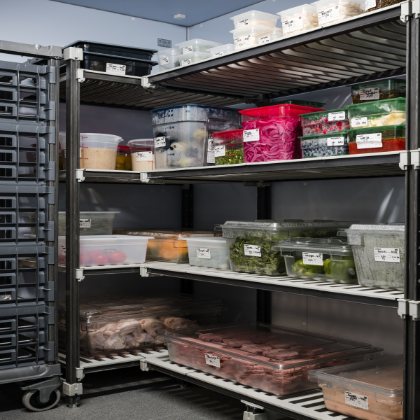 CAMBRO 1218CW 與 1826CW 專業透明食物儲藏盒-可加購平蓋,拉蓋,排水架,濾水盆